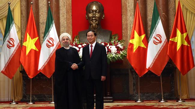 Iranian President Hassan Rouhani said the Islamic Republic is prepared to provide Vietnam with its needed energy and steel.