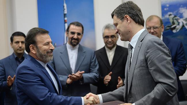 Russia and Iran are to sign cooperation deal on more than 70 industrial projects.
