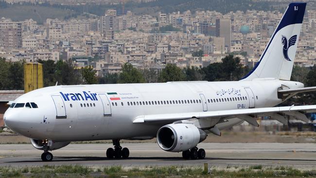 Airbus announced Wednesday that the U.S. government has granted it a license to sell the first 17 airplanes involved in a landmark deal with Iran made possible by last years nuclear agreement.