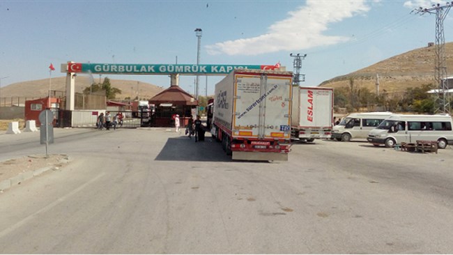 Officials from Bazargan-Gurbulak border customs have reached an agreement to clear hundreds of cargo trucks on a daily basis to upgrade their economic ties to up to 30 billion dollars as Iran looks more towards its neighbors in the face of unilateral US sanctions.