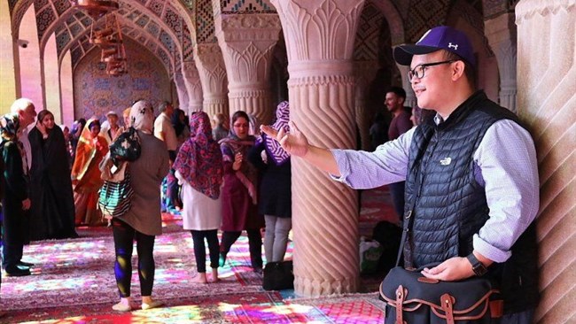 The Iranian authorities are seeking to attract up to two million Chinese tourists a year after Tehran decided to unilaterally revoke visa regime for citizens of the wealthy Asian country.