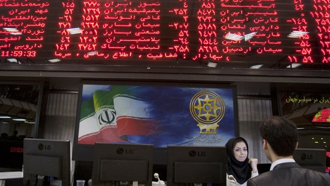 The total value in the main Iranian stock exchange has reached all-time high of nearly 499,000.