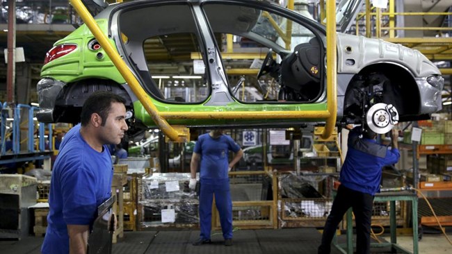 Iran’s leading car manufacturer the Iran Khodro Company (IKCO) has decided to halt production at all its plants after reports emerged its workers had contracted coronavirus.