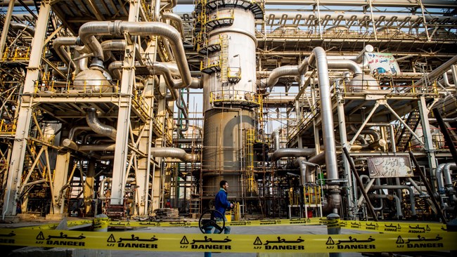 The Iranian Parliament’s Research Center (IPRC) said in its Saturday report that petchem revenues would fall by at least 30 percent in the current calendar year which started in late March compared to the year before.