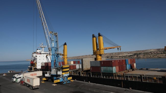 India’s total transit of goods to Afghanistan via Iran accounted for 28% of Chabahar’s total container traffic by the end of August, which marks the 20th month of the Indian operator’s presence in the port, says Behrouz Aqaei, the head of Sistan-Baluchestan’s Ports and Maritime Organization.