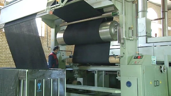Iran’s second black chador (a full-body piece of fabric used by some Muslim women to cover the body while leaving the face uncovered) production factory was recently inaugurated in Isfahan Province.