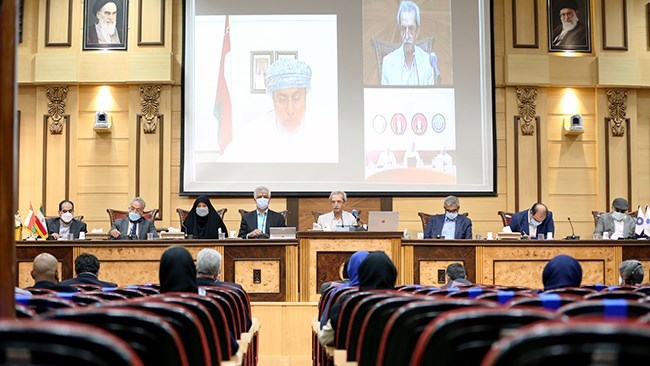 The first virtual exhibition of Iran and Oman opened during a ceremony on Monday.