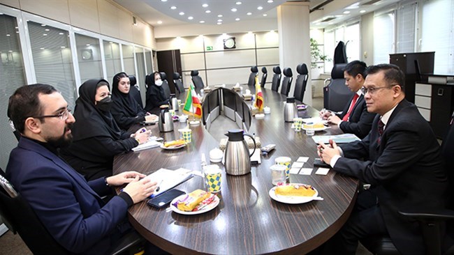 Alireza Yavari, the deputy for international affairs of Iran Chamber of Commerce, and Philippine Ambassador to Iran Roberto G. Manalo, in a meeting in Tehran on Sunday discussed a wide range of issues including tourism cooperation.