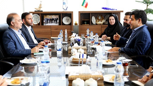 President of Iran Chamber of Commerce, Industries, Mines, and Agriculture (ICCIMA) Hossein Selahvarzi says the ICCIMA intends to push the economic diplomacy policy for promotion of relations with neighboring countries which has already begun by the government.