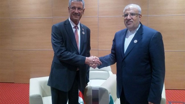 Iranian Oil Minister Javad Owji and his Iraqi counterpart Hayyan Abdul Ghani has discussed a wide range of issues, including the development of oil fields shared by the two neighboring countries.