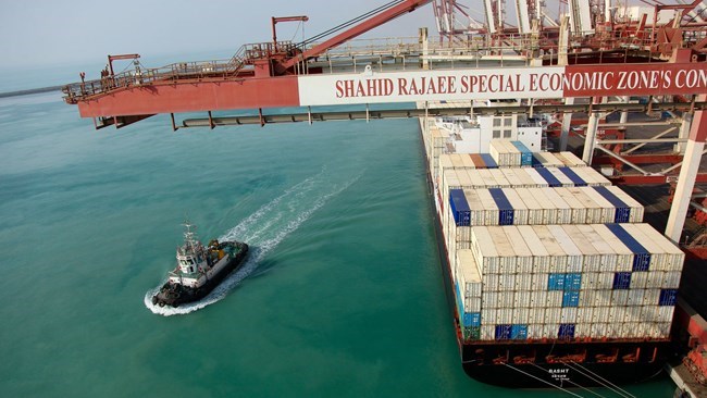 Chinese customs said in a report on Monday that there was $4 billion worth of trade exchanges between Iran and China in the first quarter of this year.