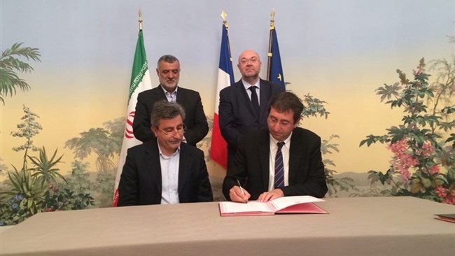 Iran and France on Friday signed four cooperation documents for improving the cooperation between the two countries’ agricultural sectors.
