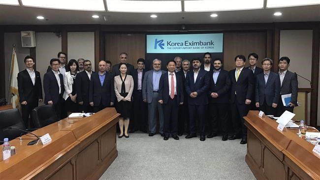 Private lenders from Iran and South Korea have signed an agreement to cooperate over banking issue with each other – an agreement which most importantly envisages the expansion of non-dollar trade between the two countries.