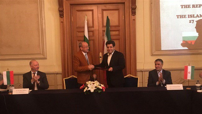 Iranian and Bulgarian chambers of commerce signed the memorandum in a bid to open the grounds for the creation of a an economic committee that facilitates private sector trade between the two countries.