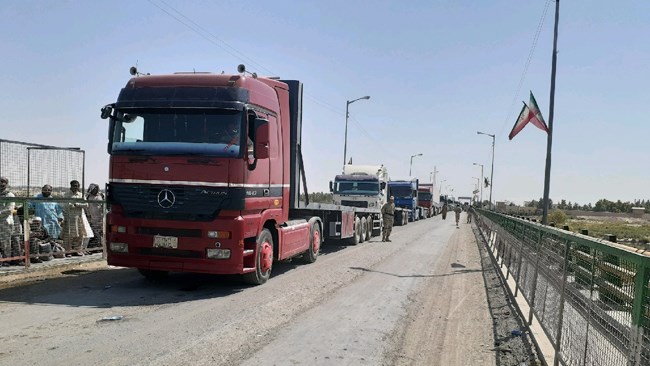Commercial exchanges through Milak border crossing with Afghanistan are back to normal with about 300 trucks crossing the border daily since August 14, a local official in Sistan-Baluchestan province said.