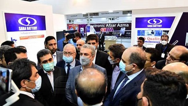 Activities of the second Iranian Products’ Exhibition kicked off on Monday at the fairgrounds in Damascus, with the participation of tens of commercial and industrial companies specializing in medical equipment, agricultural tools, oil and gas equipment, petrochemicals, food, textiles, and cars.