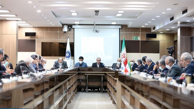 Leaders of Iran private sector underlined the necessity for signing trade agreement with neighboring countries.