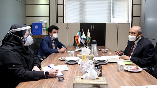 Massoud Ahmad, trade and investment adviser at Pakistan embassy in Tehran says a delegation from Lahore Chamber of Commerce and Industry is scheduled to pay a visit to Iran to explore ways for further trade cooperation between Iran and Pakistan.