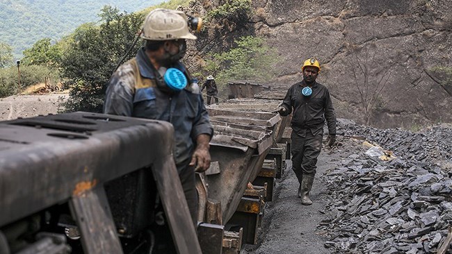 Iran plans to auction thousands of small and medium-sized mines as part of its efforts to create more jobs and spur more activity in its booming metals and mining sector.