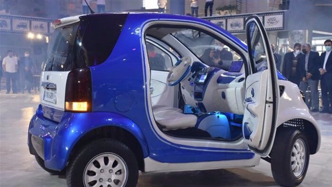 An Iranian automotive company has unveiled a first all-electric vehicle (EV) in the country under the commercial name of the Oxygen.