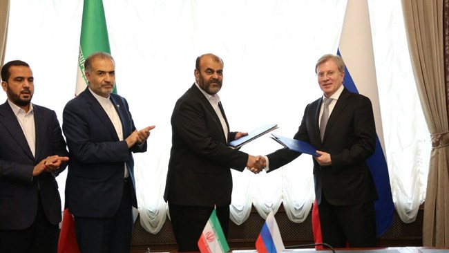 Iranian Minister of Road and Urban Development Rostam Qasemi and his Russian counterpart Vitaly Savelyev signed a comprehensive agreement on Friday on different transportation areas.