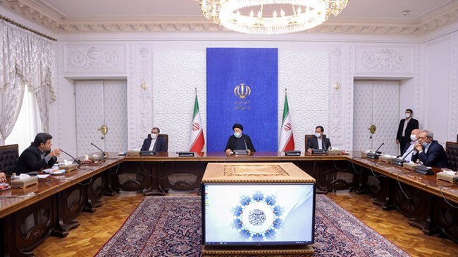 Iranian President Ebrahim Raeisi once again stressed government support for the partnership of the private sector in completion of semi-finished projects.