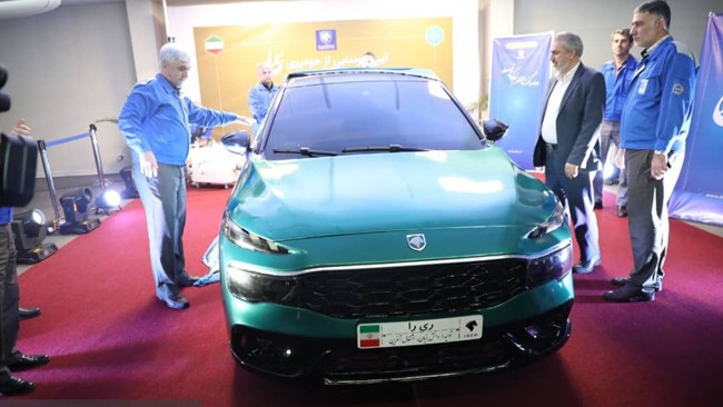 Iran’s largest carmaker the IKCO has unveiled a first fully home-made crossover amid plans to comply with government directives to diversify its models and improve the quality of its products.