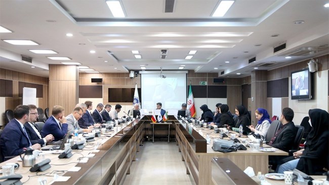 Vice-President of Iran Chamber of Commerce, Industries, Mines, and Agriculture (ICCIMA) Hossein Selahvarzi on Tuesday urged the need for introducing a preferential trade system between Iran and Poland.