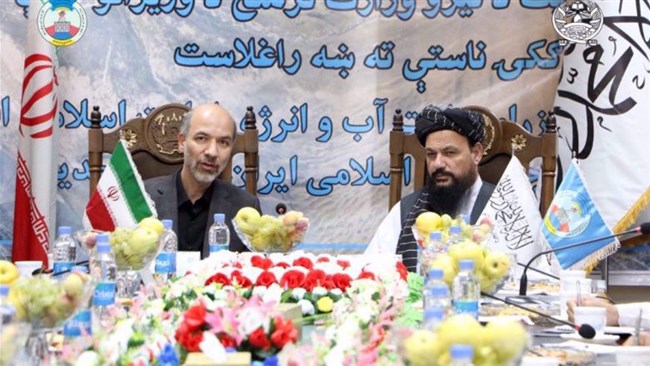 Iran’s Minister of Energy, Ali Akbar Mehrabian, at the top of a delegation, on Wednesday paid a visit to Afghan capital Kabul and held meetings with the Taliban’s ministers of Energy and Water, Foreign Affairs, Information and Cultures and deputy Prime Minister, Mullah Baradar.