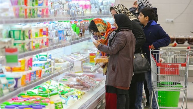 The average annualized inflation in the fifth month of the current Iranian year (July 23-Aug. 22) was at 41.5%, the Statistical Center of Iran announced in its latest report released on Tuesday.