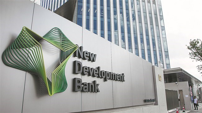 Iran’s Deputy Foreign Minister for Economic Diplomacy Mehdi Safari has said that Iran is seeking to buy shares of the New Development Bank (NDB) – formerly known as BRICS Bank – which he said would allow Iran to take loans from the bank for exports of techno-engineering services.