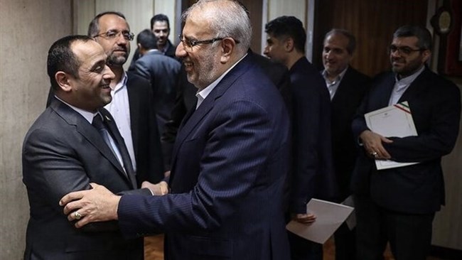 Iran’s oil minister and the electricity minister Iraq emphasized the need for enhancing bilateral ties in the field of energy.