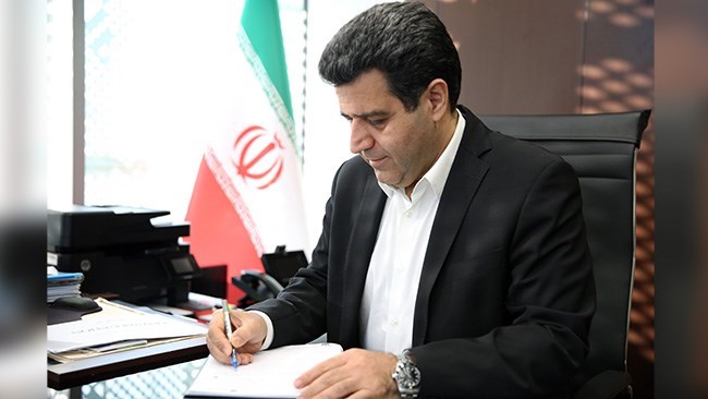 President of Iran Chamber of Commerce, Industries, Mines, and Agriculture (ICCIMA) Hossein Selahvarzi has urged Iran to prioritize joining the New Development Bank (NDB) over its bid for membership in BRICS group of developing countries.