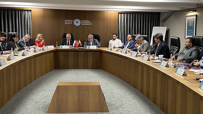 In a meeting between an Iranian trade delegation from the Tehran Chamber of Commerce, Industries, Mines and Agriculture (TCCIMA) with the deputy head of the Istanbul Chamber of Commerce (ICOC), the two sides called for improving mutual cooperation.