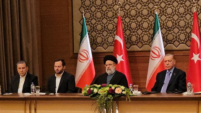 President of Iran Chamber of Commerce, Industries, Mines, and Agriculture (ICCIMA) Samad Hassanzadeh has pledged on behalf of the Iranian private sector to help the government reach a target $30 billion in annual trade with Turkey.