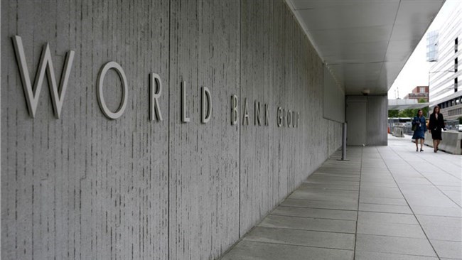 A recent report by the World Bank suggests that the percentage of the Iranian population living below the poverty line has declined by 37% over the past two years.