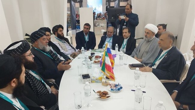 Afghanistan’s acting minister of commerce Haji Nooruddin Azizi says his country is seeking to enhance bilateral trade with Iran to over $10 billion.