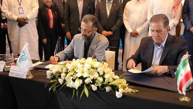 Iran Chamber of Commerce, Industries, Mines and Agriculture (ICCIMA)/ Islamic Chamber Research and Information Center (ICRIC) and the Islamic Chamber Training Academy (ICTA) have signed a memorandum of understanding on developing human capabilities.