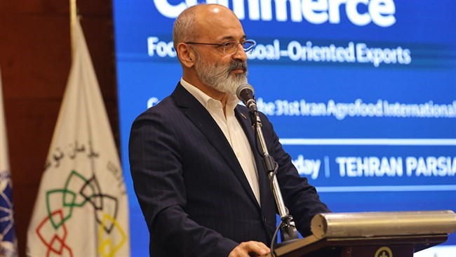 Vice-President of Iran Chamber of Commerce, Industries, Mines, and Agriculture (ICCIMA) Qadir Qiafeh has said that the exports of non-oil products is one of the main agendas of the chamber, with a high significance attached to the exports of food.