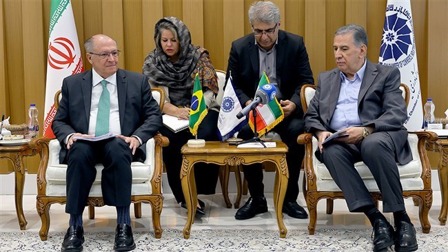 Stressing that signing free trade and preferential trade agreements are the prerequisites for expansion of economic relations with Brazil, the Iran private sector has highlighted that the lack of such agreements have hindered more increased relations between the two nations.