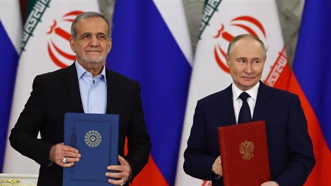 The presidents of Iran and Russia have signed a comprehensive strategic partnership agreement for long-term cooperation.