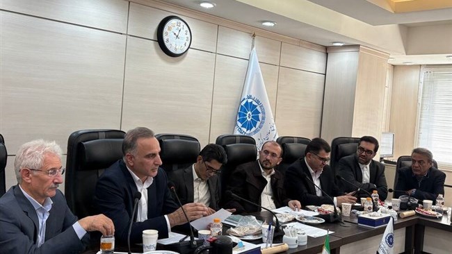 Iran’s annual crop production is expected to reach 97 million tons out of a total 130 million tons of agricultural output, a senior Agriculture Ministry official said on Sunday, warning of fertilizer shortages due to limited foreign currency allocations.