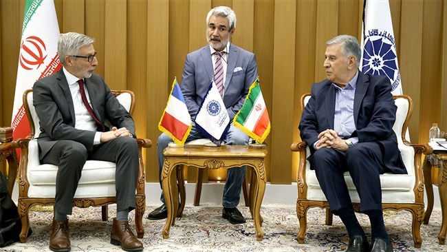 The president of Iran Chamber of Commerce told France’s ambassador in Tehran that the two countries can expand cooperation in non-sanctioned sectors such as agriculture, water management and pharmaceuticals, despite political strains hampering broader ties.