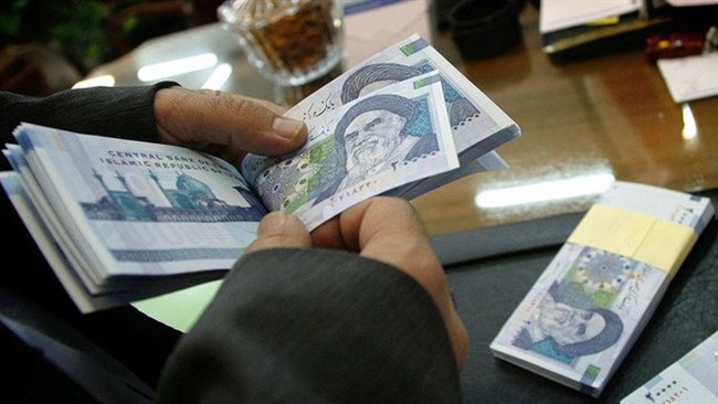 The Guardian Council has approved a long-debated plan to remove four zeros from Iran’s national currency, Hadi Tahan Nazif, the Council’s spokesperson, says.