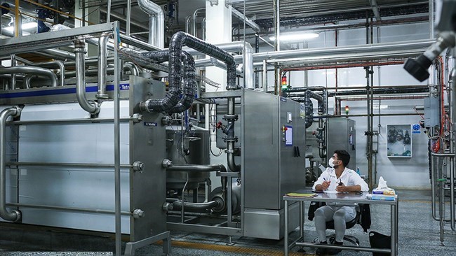 Iran Chamber of Commerce, Industries, Mines, and Agriculture (ICCIMA) has released the country’s new PMI data for the fiscal month of Khordad (May 22 – June 21, 2025) showing a return to contraction after marginal growth in the previous month.