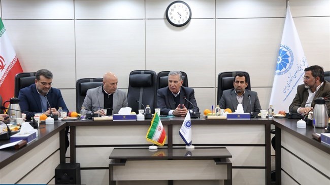 President of Iran Chamber of Commerce has urged the need for the government to take supportive measures for the vulnerable class of the society, saying foreign exchange reforms have to be pursued while taking social justice into consideration.