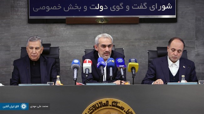 Economy minister says the government’s move to unify the exchange rate and scrap preferential currency allocations was a long-standing demand of the private sector and would ultimately support production and boost national income.