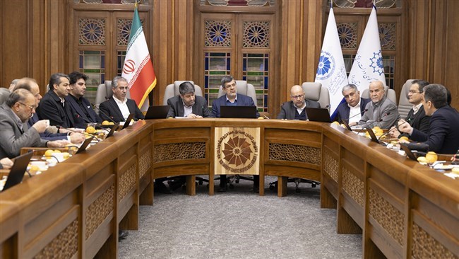 Iran plans to inject 1,400 trillion rials in bank financing into its industrial and agricultural sectors, a senior economy ministry official said, as the government seeks to ease pressure on businesses amid difficult economic conditions.