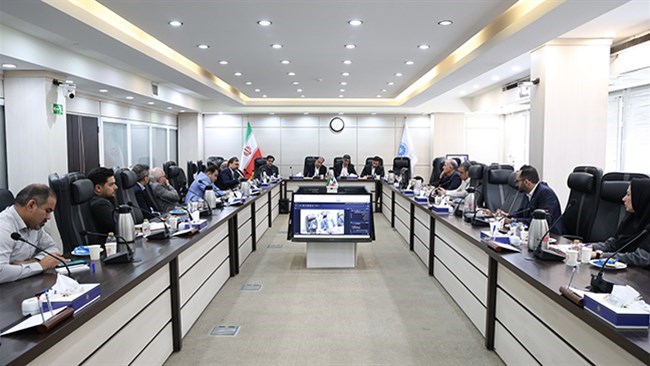 Non-Oil Export Development Commission of Iran Chamber of Commerce has held a meeting focusing on evaluating the country’s foreign trade situation and challenges facing exporters, with members detailing their problems and proposing solutions to facilitate operations.