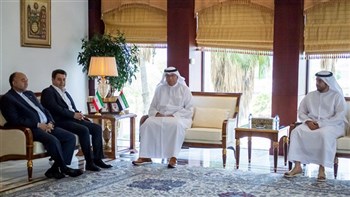 In a meeting in Abu Dhabi on Tuesday, presidents of the chambers of commerce of Iran and the UAE have explored ways for further expansion of trade ties, urging the need for removal of the obstacles on the way of mutual cooperation.